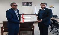 تقدیر مدیر فرهنگی دانشگاه از رییس دانشکده پیراپزشکی همدان به عنوان برگزیده پویش«آیه های همیشه»